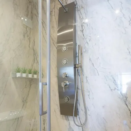 Ag Salinas 9 Apartment *